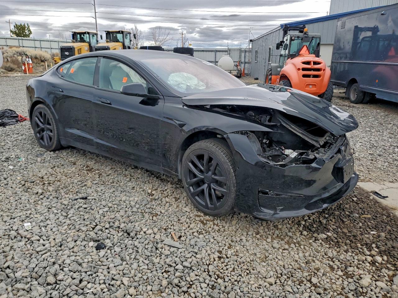 2022 Tesla Model S - Image 4