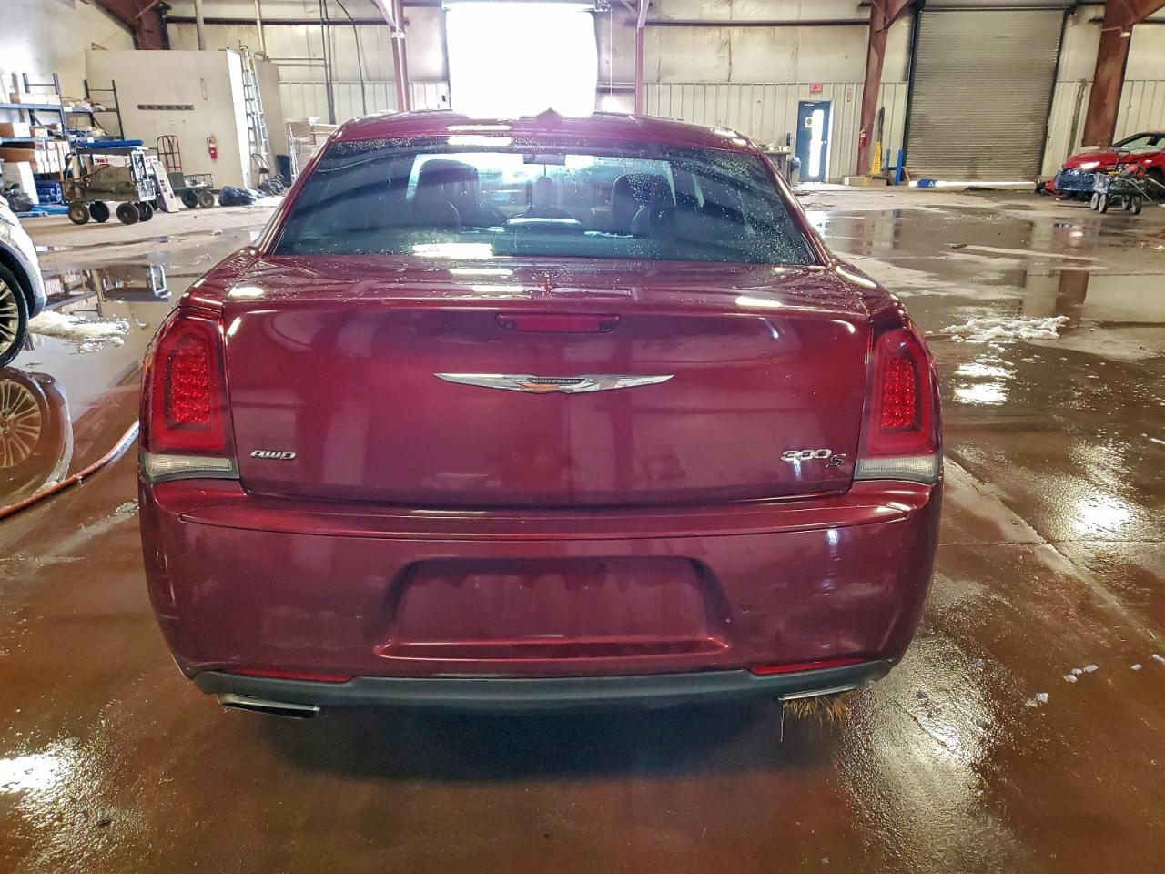 2018 Chrysler 300 S - Image 6