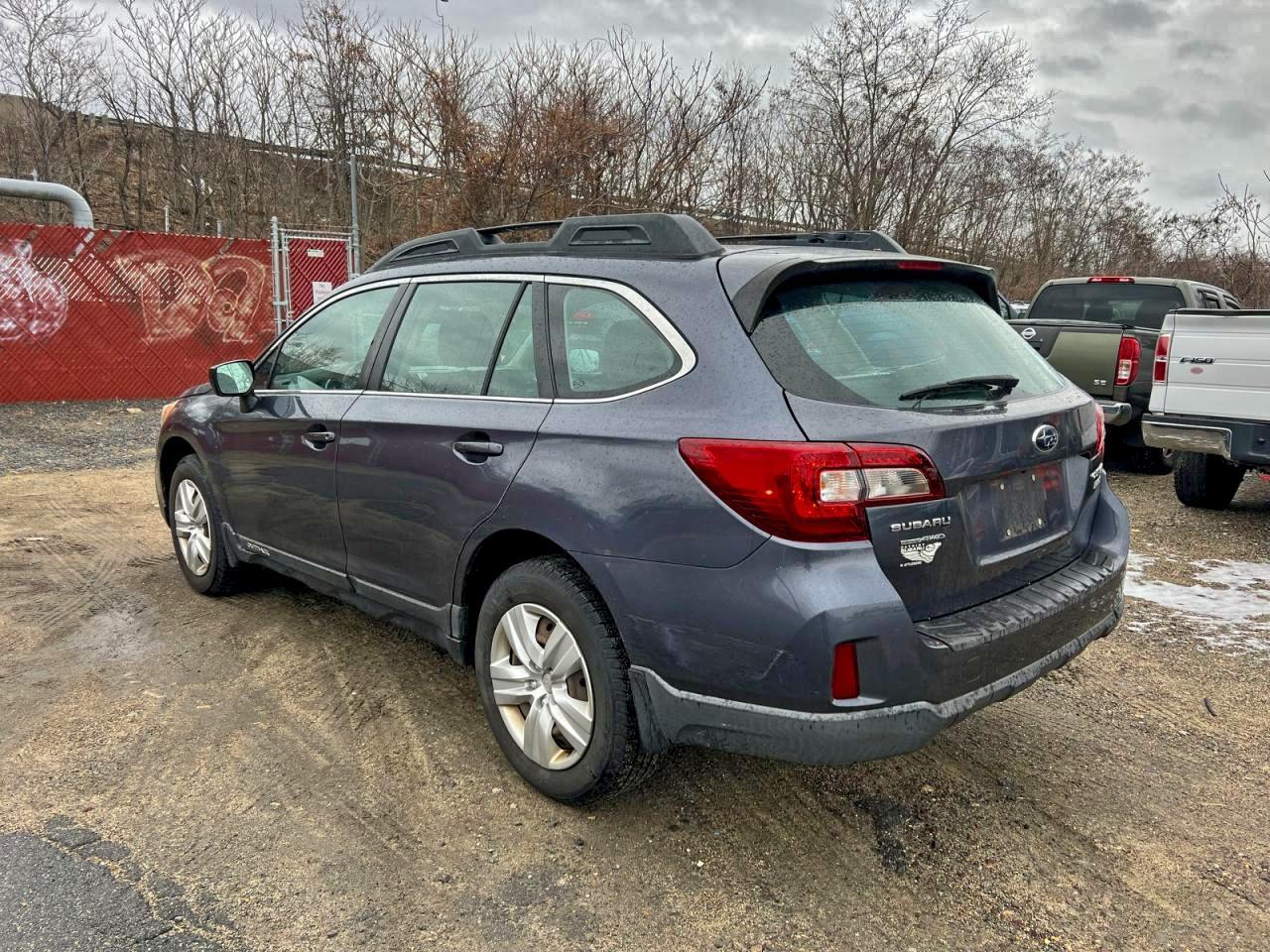 2015 Subaru Outback 2.5I - Фото 3