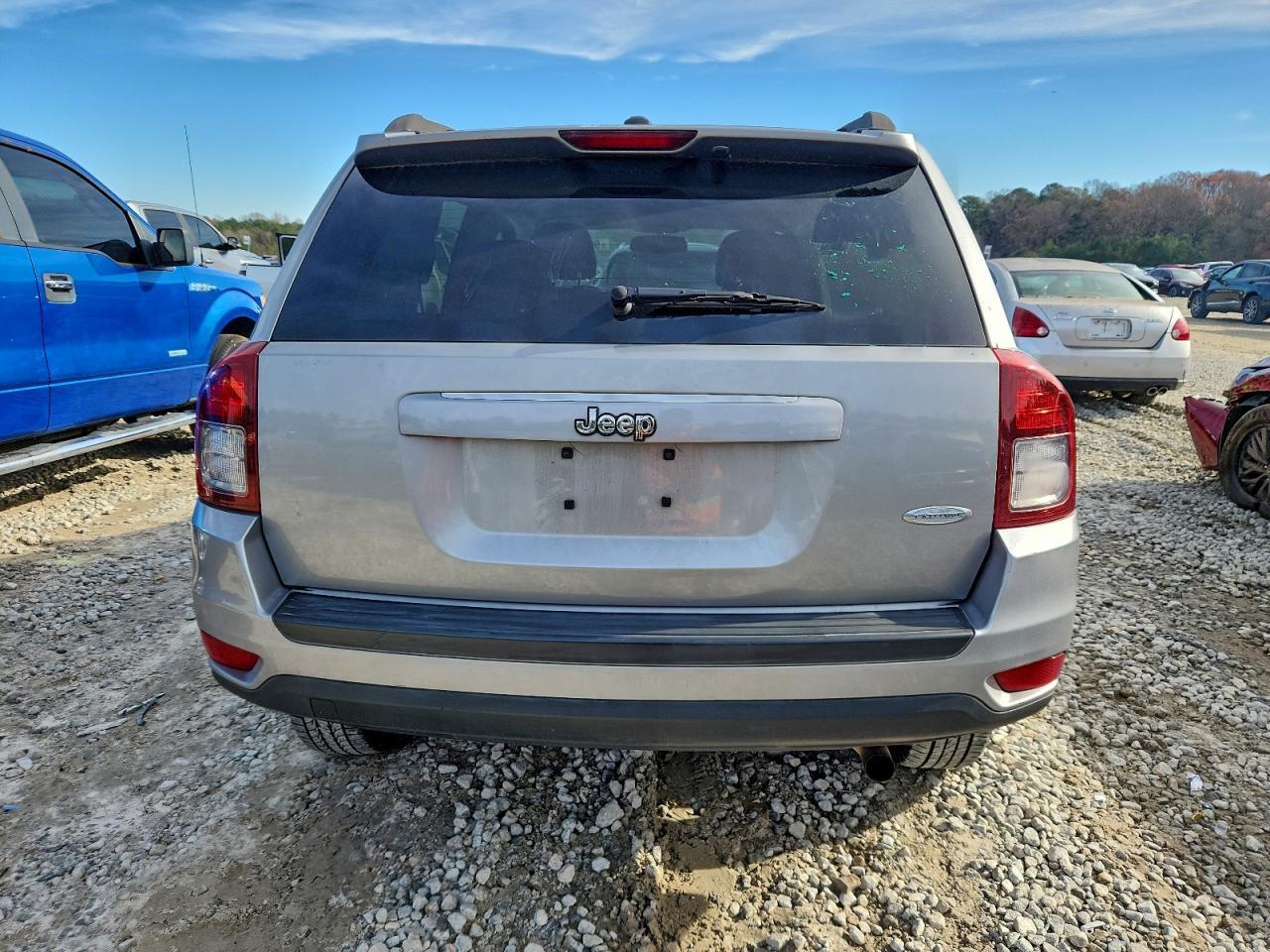 2016 Jeep Compass Latitude - Фото 6