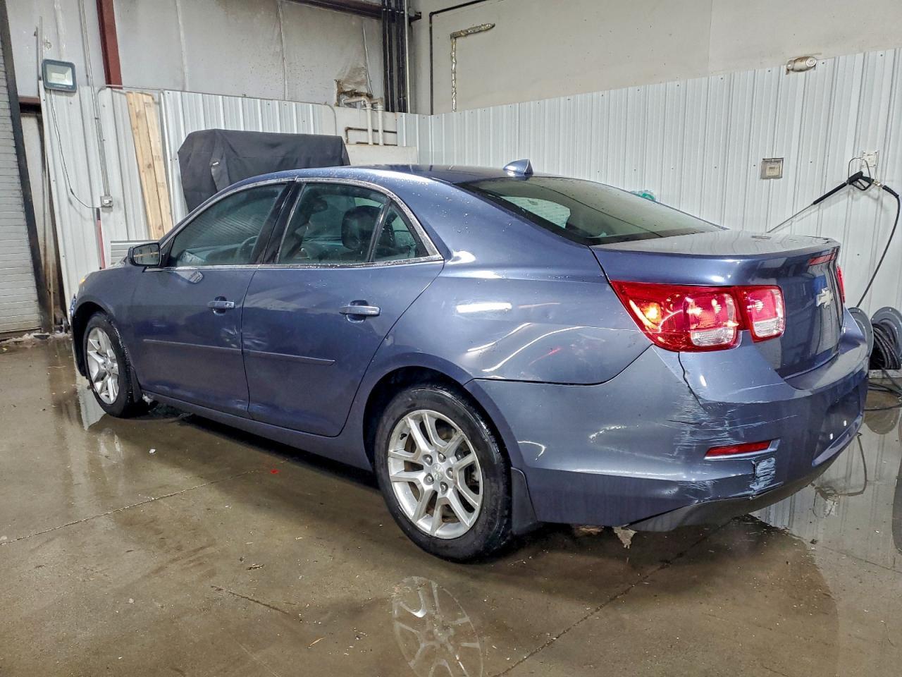 2013 Chevrolet Malibu 1Lt - Фото 2