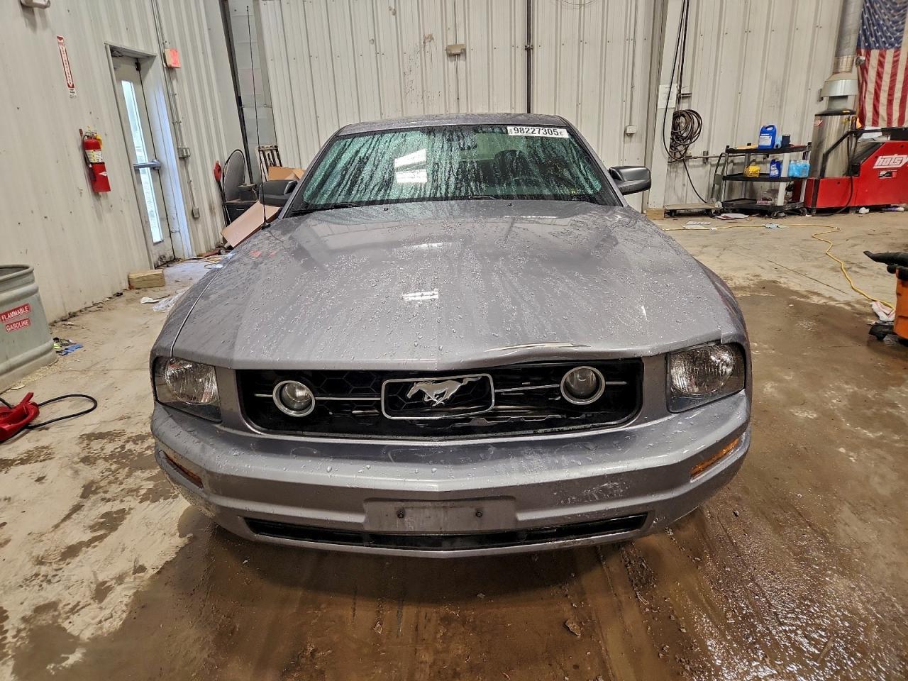 2006 Ford Mustang - Image 5