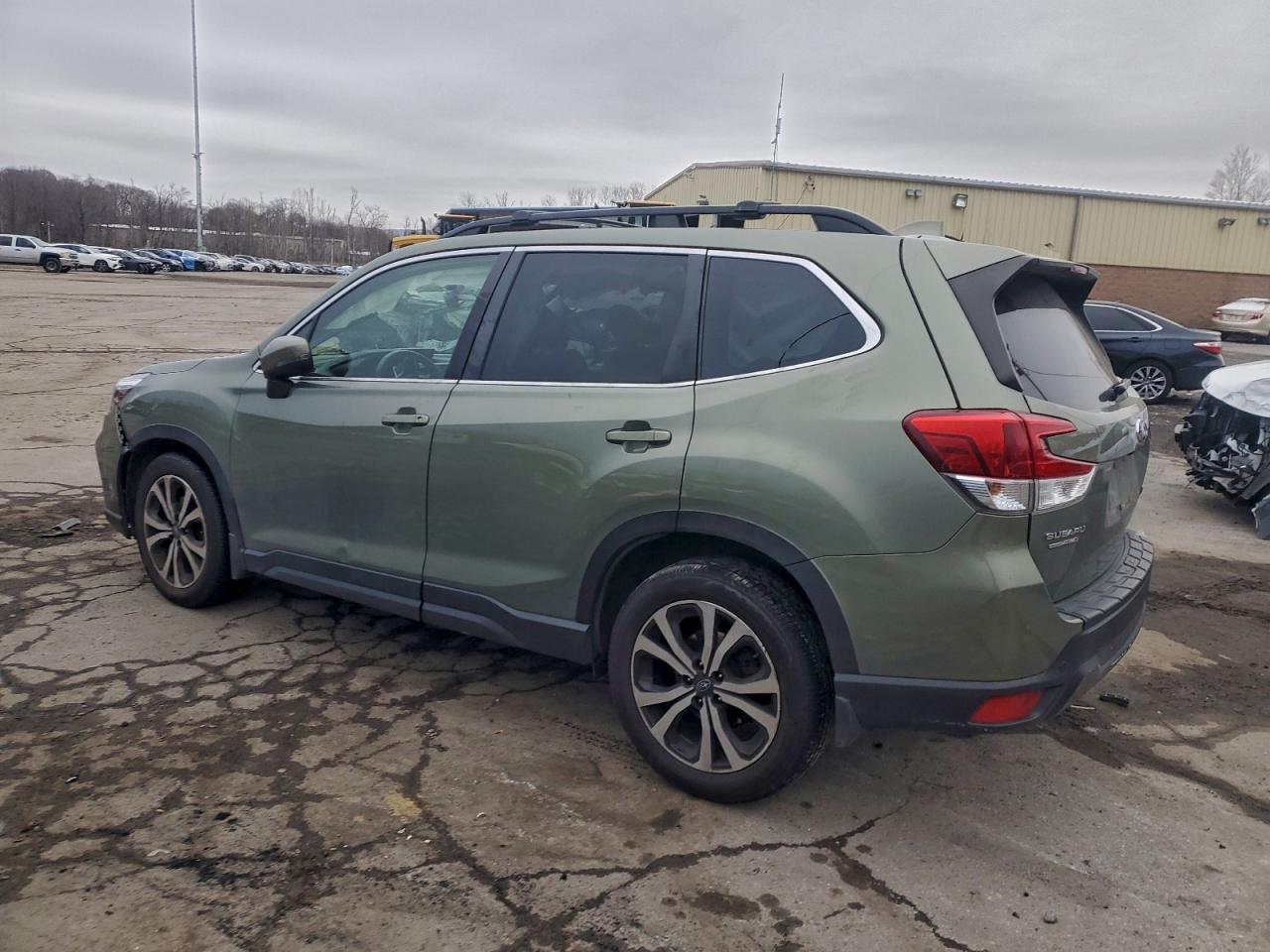2021 Subaru Forester Limited - Фото 2