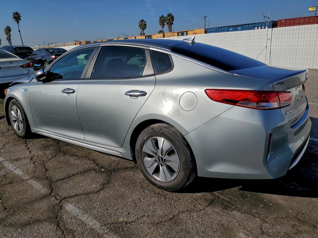 2017 Kia Optima Hybrid - Фото 2