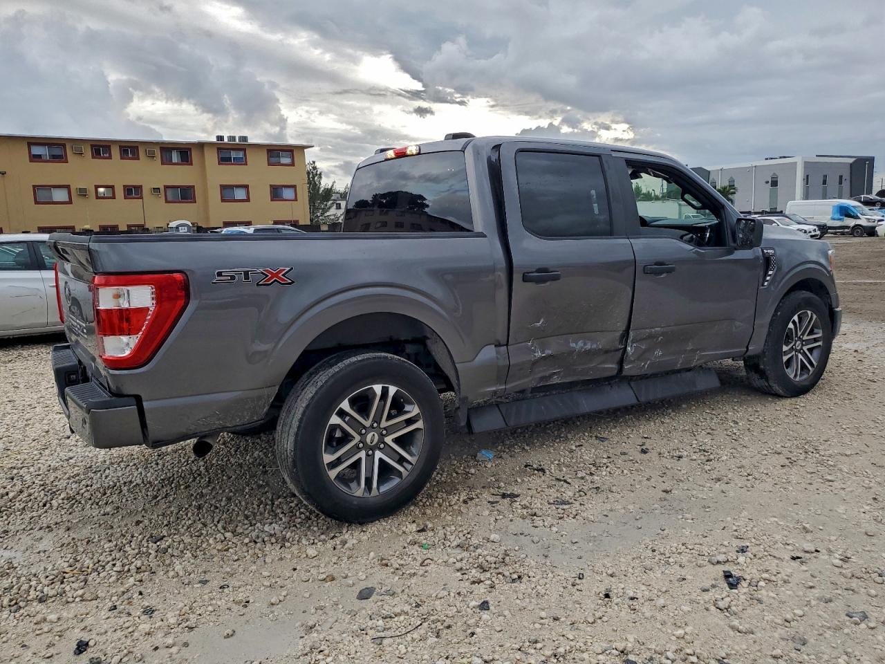 2022 Ford F150 Supercrew - Image 3