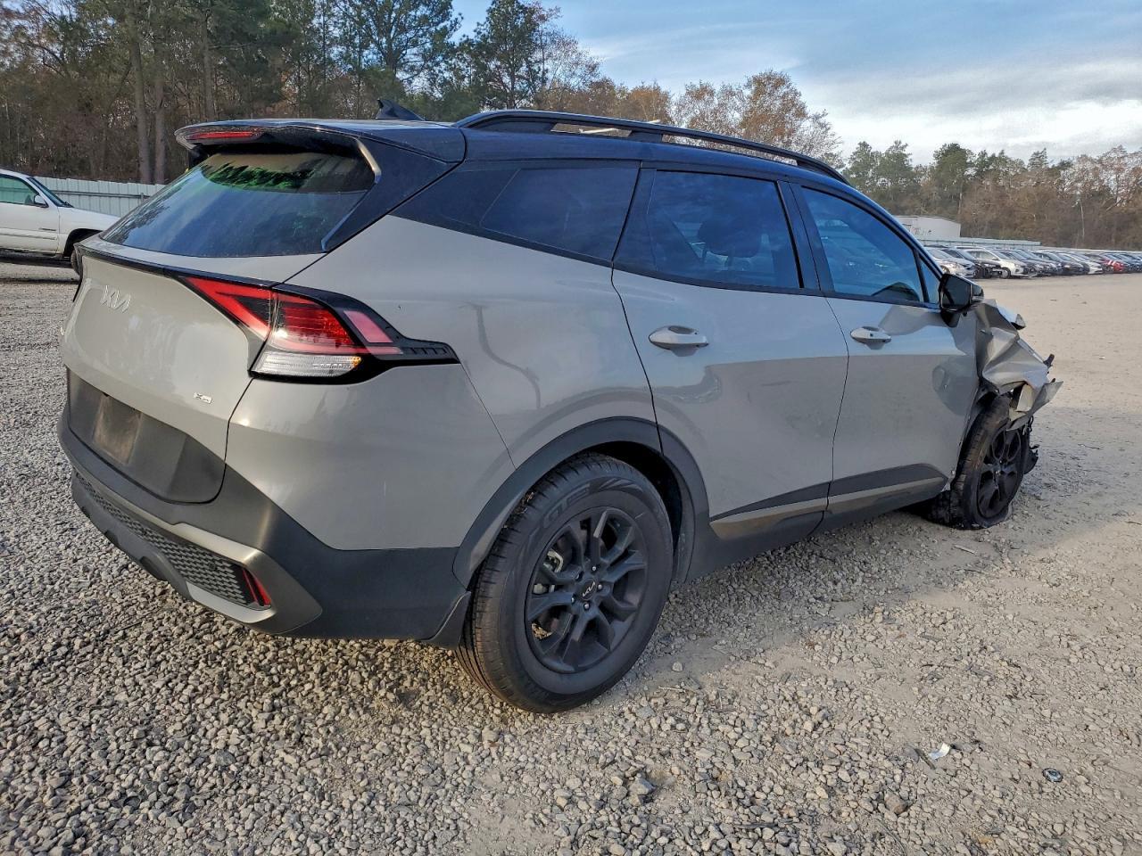 2023 Kia Sportage X-Pro - Image 3