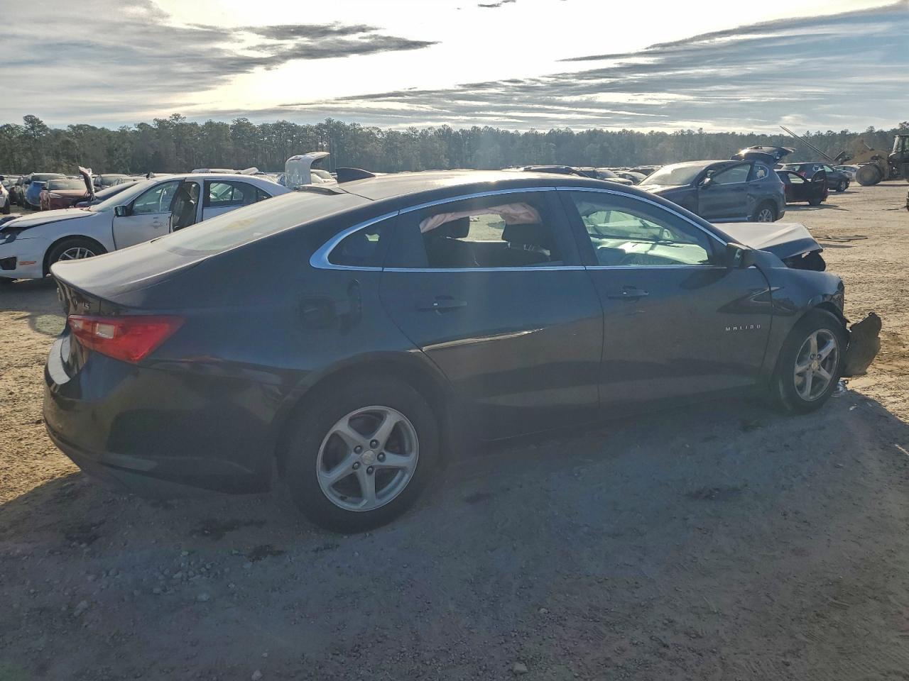 2016 Chevrolet Malibu Ls - Фото 3