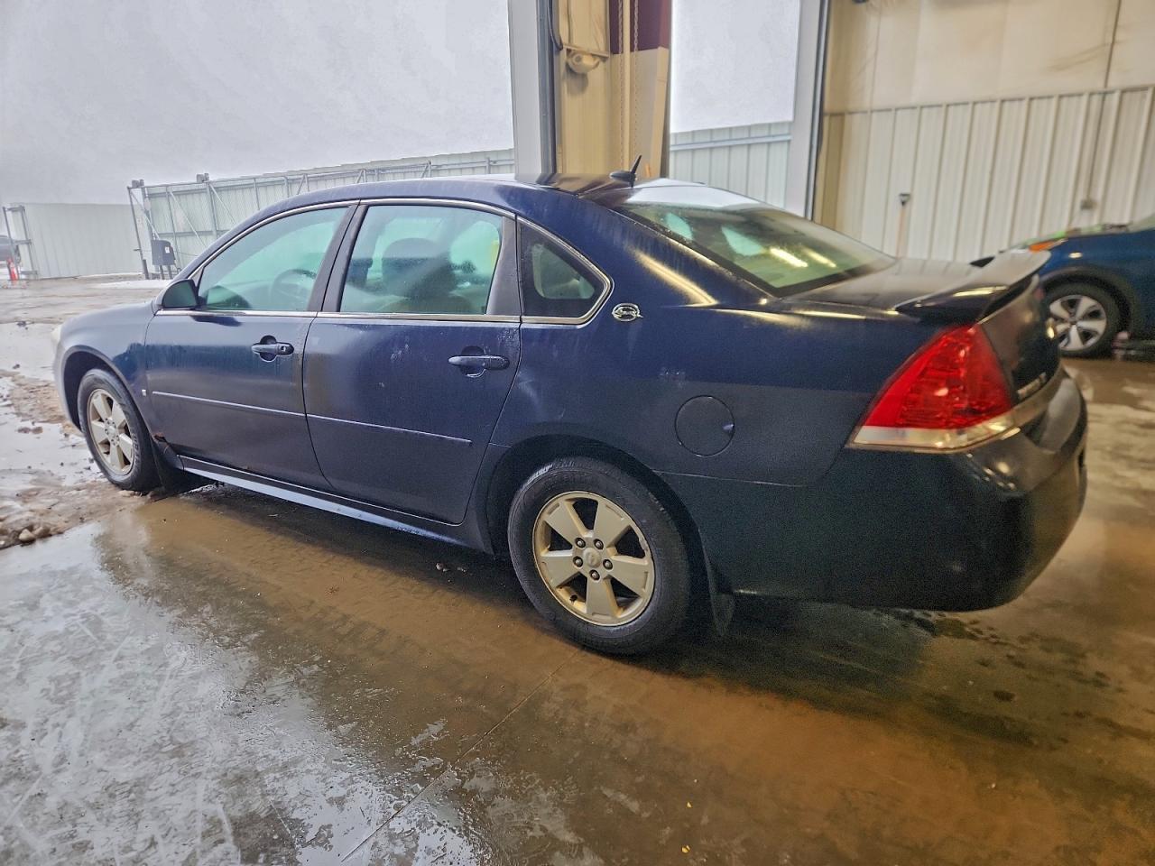 2009 Chevrolet Impala - Фото 2