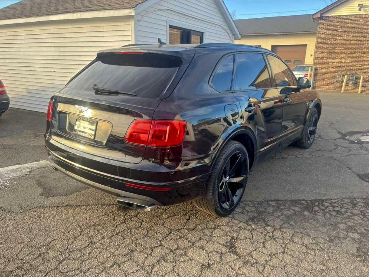 2017 Bentley Bentayga - Фото 3