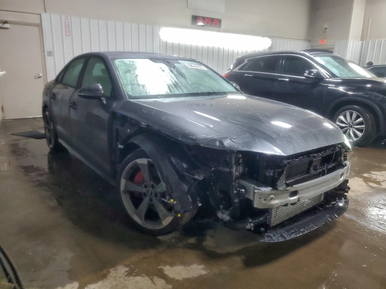 2022 Audi A4 Premium Plus 45 - Фото 4
