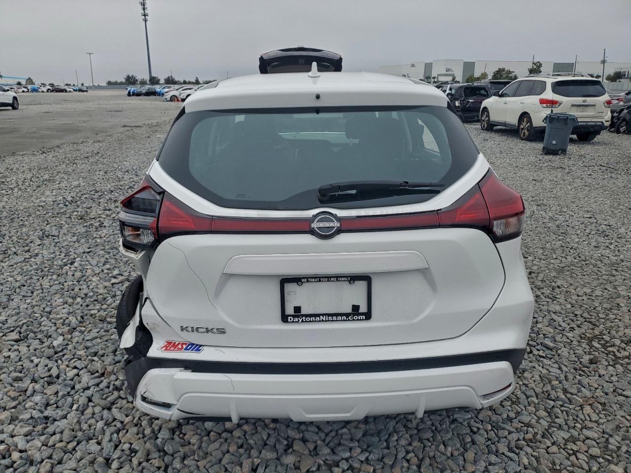 2023 Nissan Kicks S - Image 6