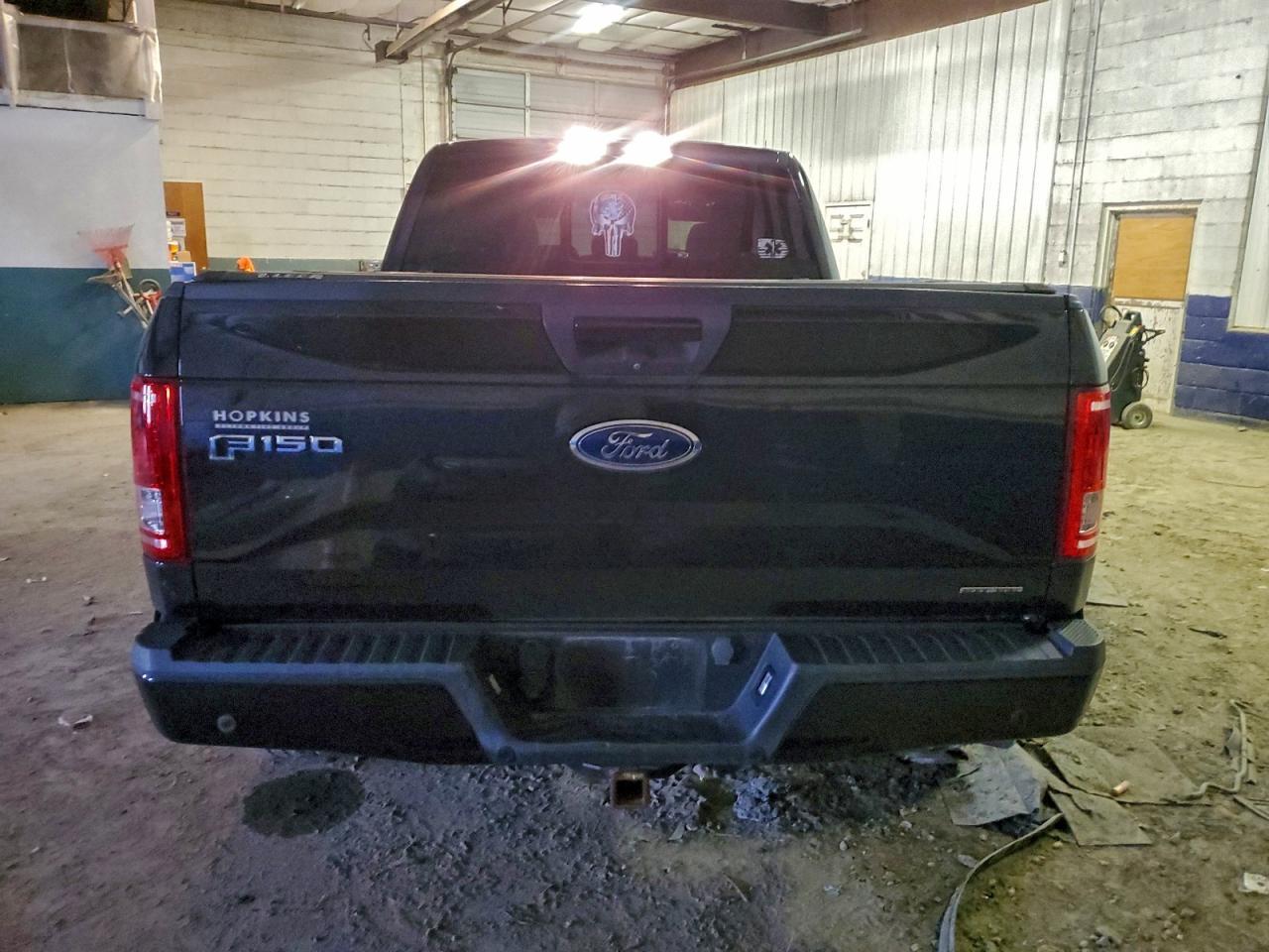 2015 Ford F150 Super Cab - Фото 6