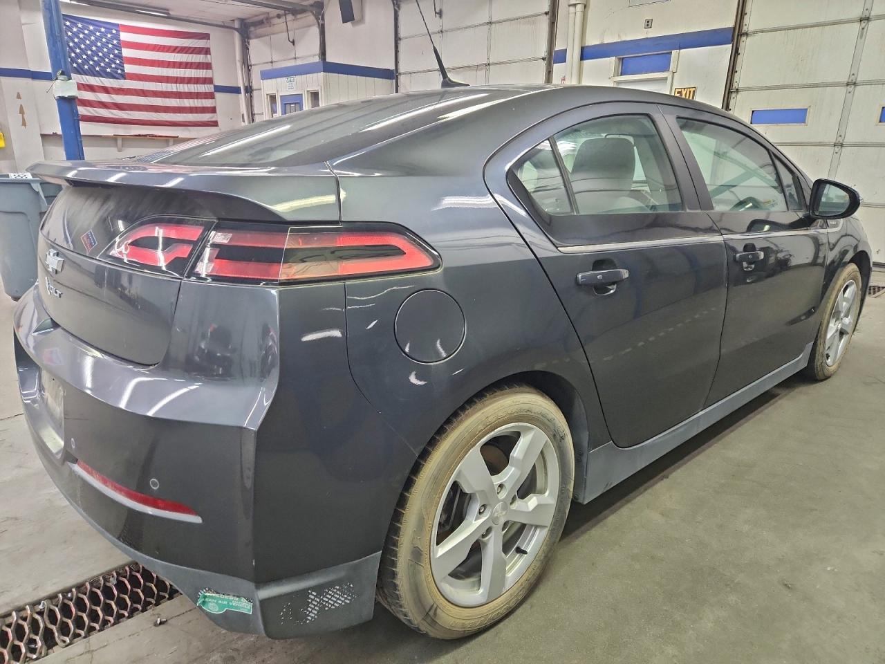 2013 Chevrolet Volt - Фото 3