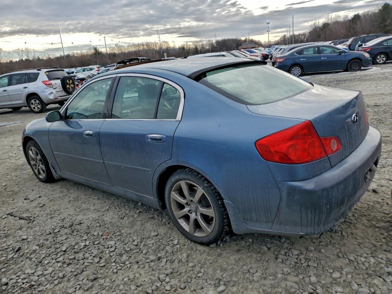 2005 Infiniti G35 X - Фото 2