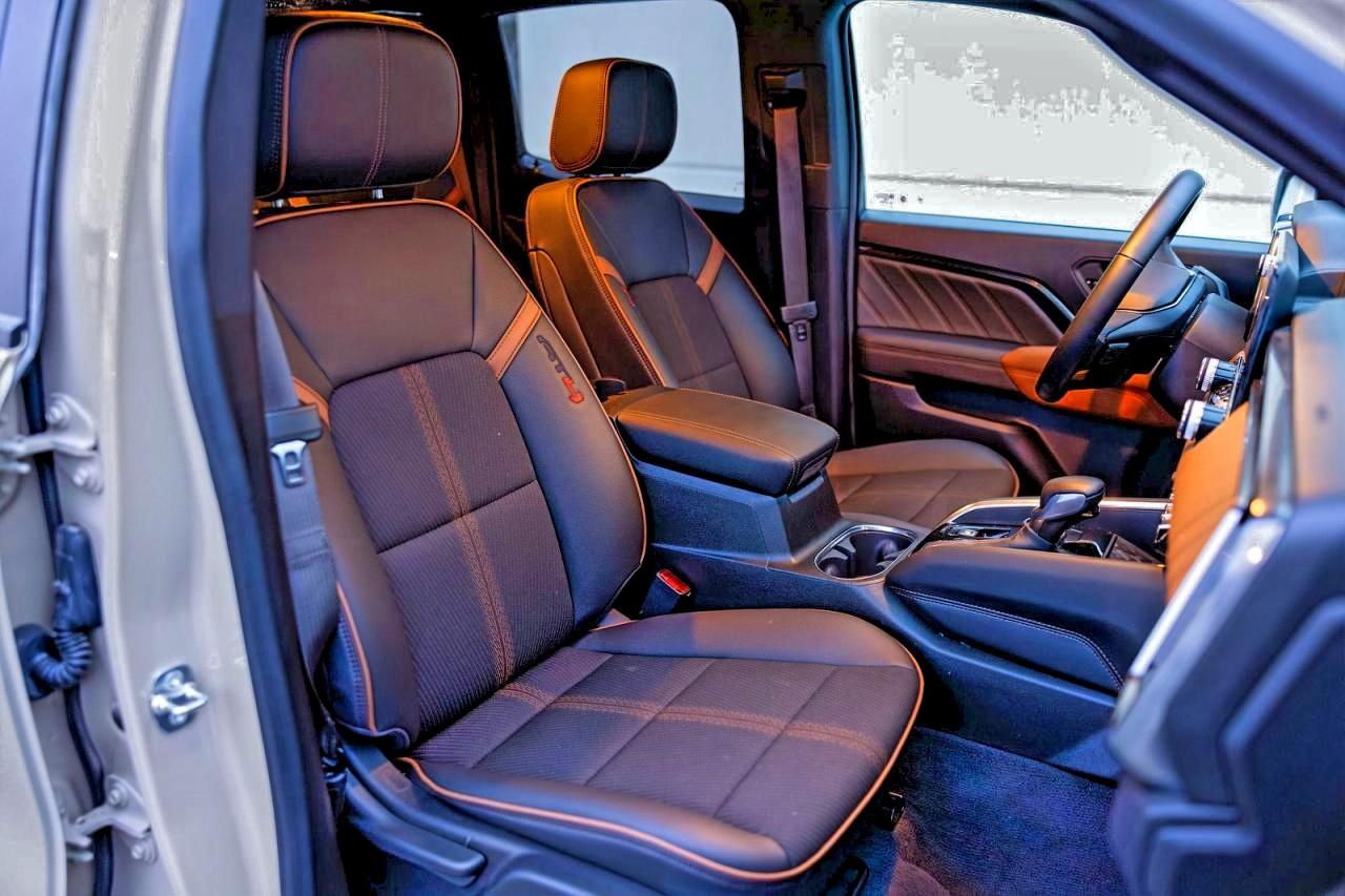 2024 GMC Canyon At4 - Фото 5