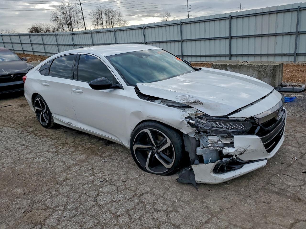 2021 Honda Accord Sport - Image 4