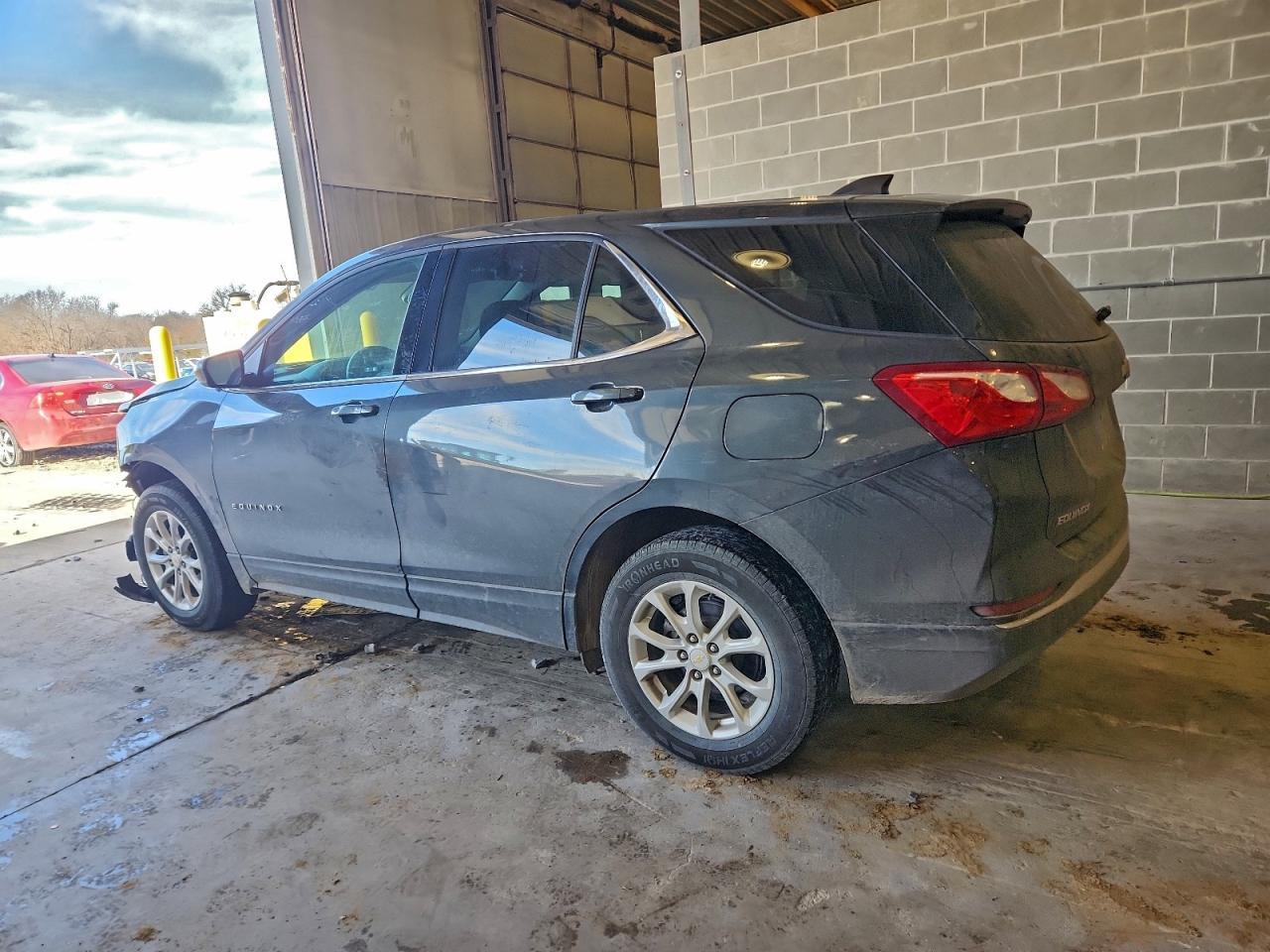 2020 Chevrolet Equinox Lt - Фото 2