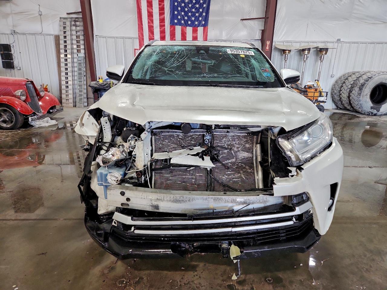 2018 Toyota Highlander Xle - Фото 5