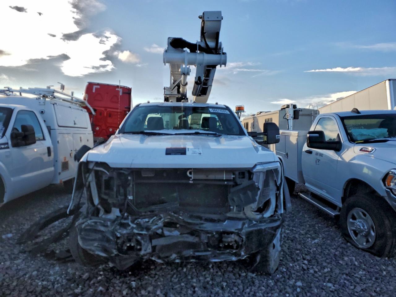 2025 Ford F550 Super Duty Bucket Truck - Image 5