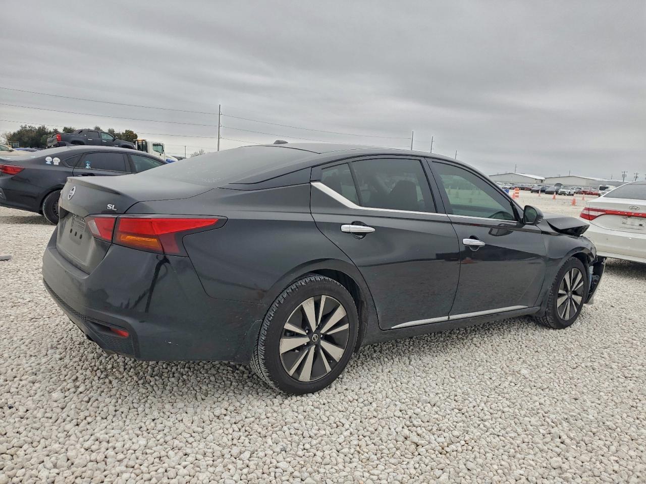 2019 Nissan Altima Sl - Фото 3