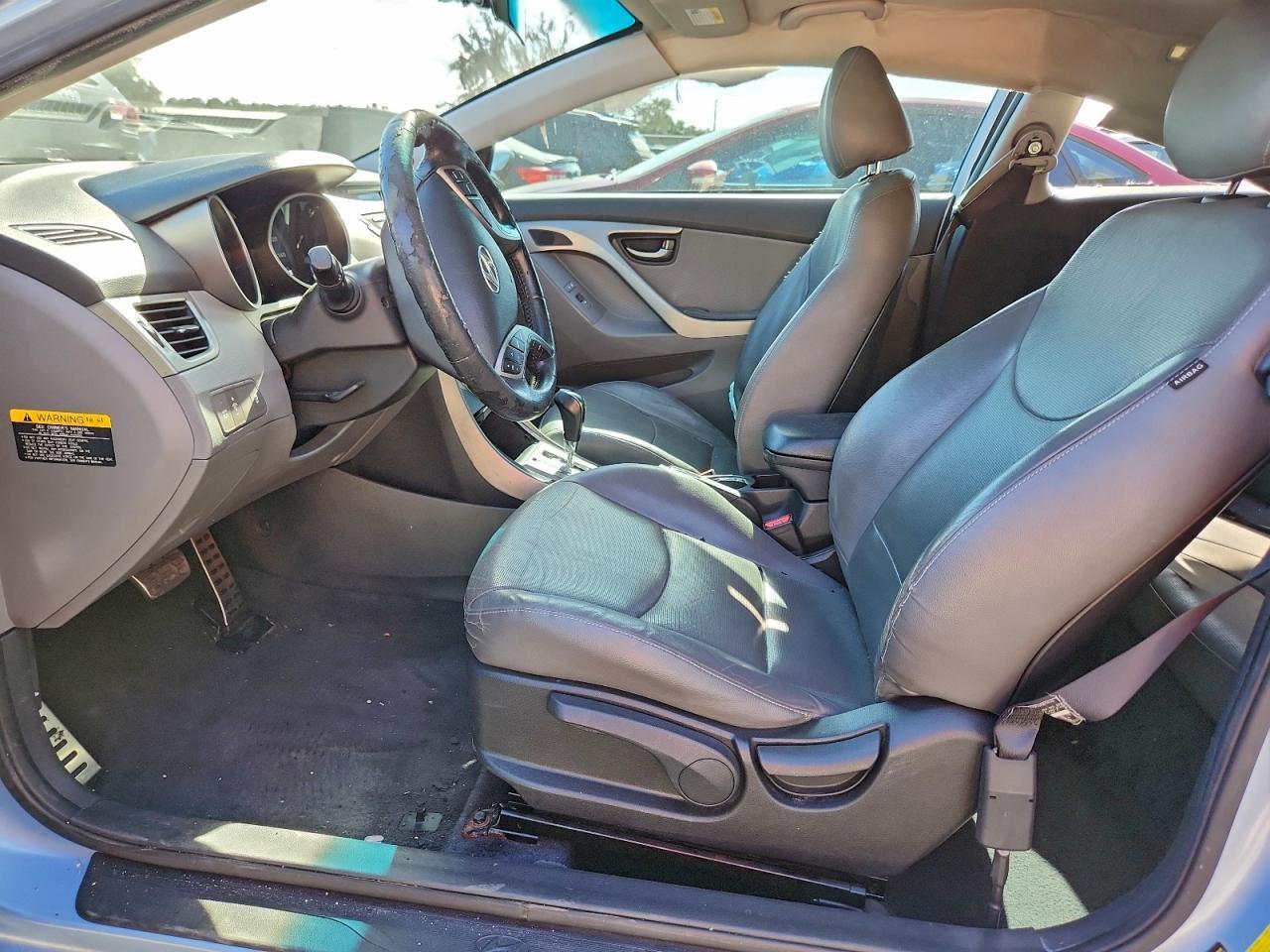 2013 Hyundai Elantra - Фото 7