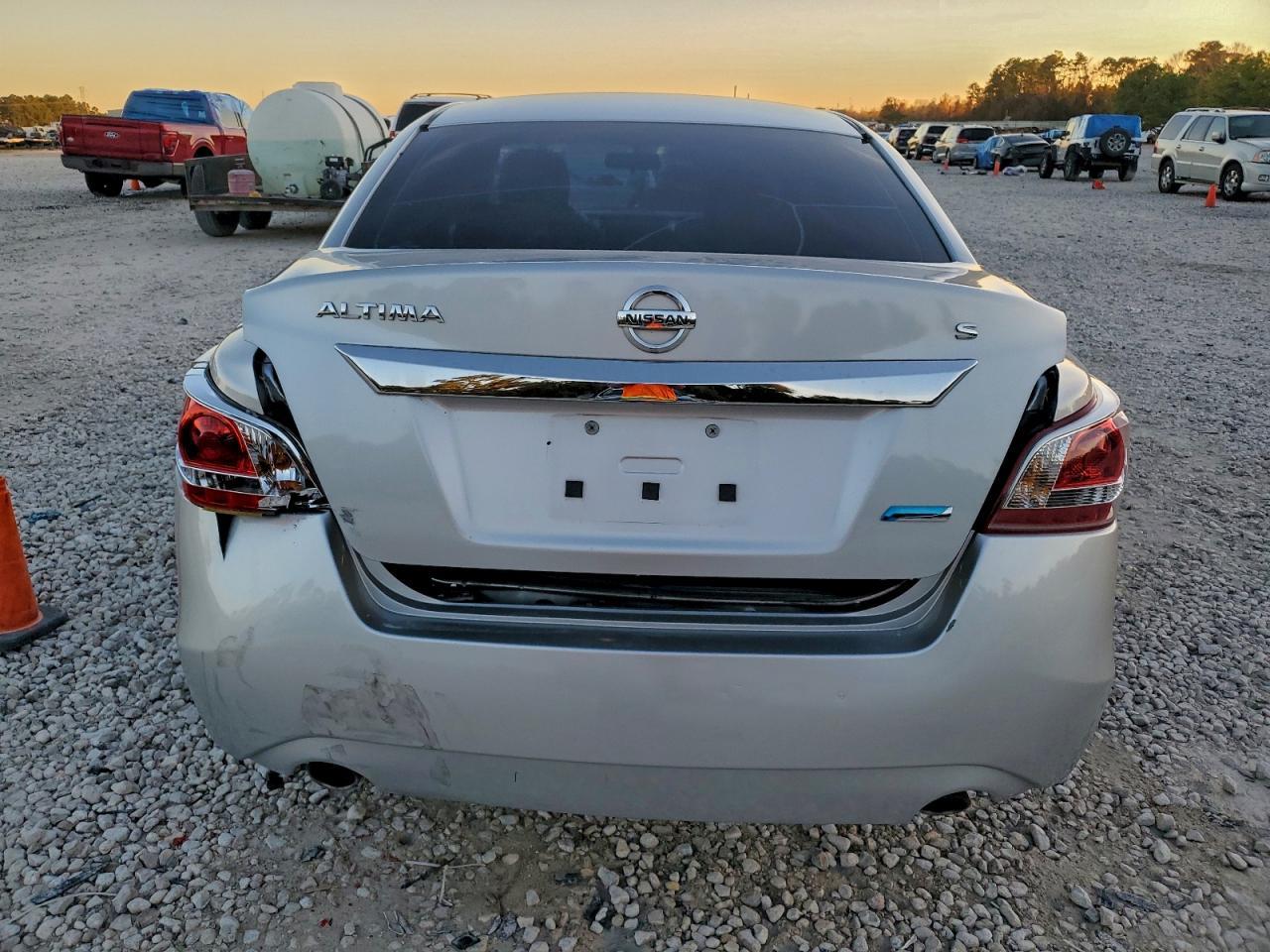 2013 Nissan Altima 2.5 - Image 6