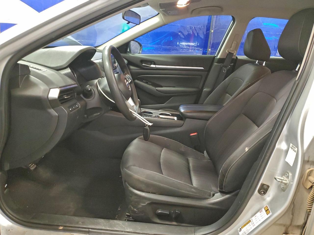 2021 Niss Altima Sv - Image 7