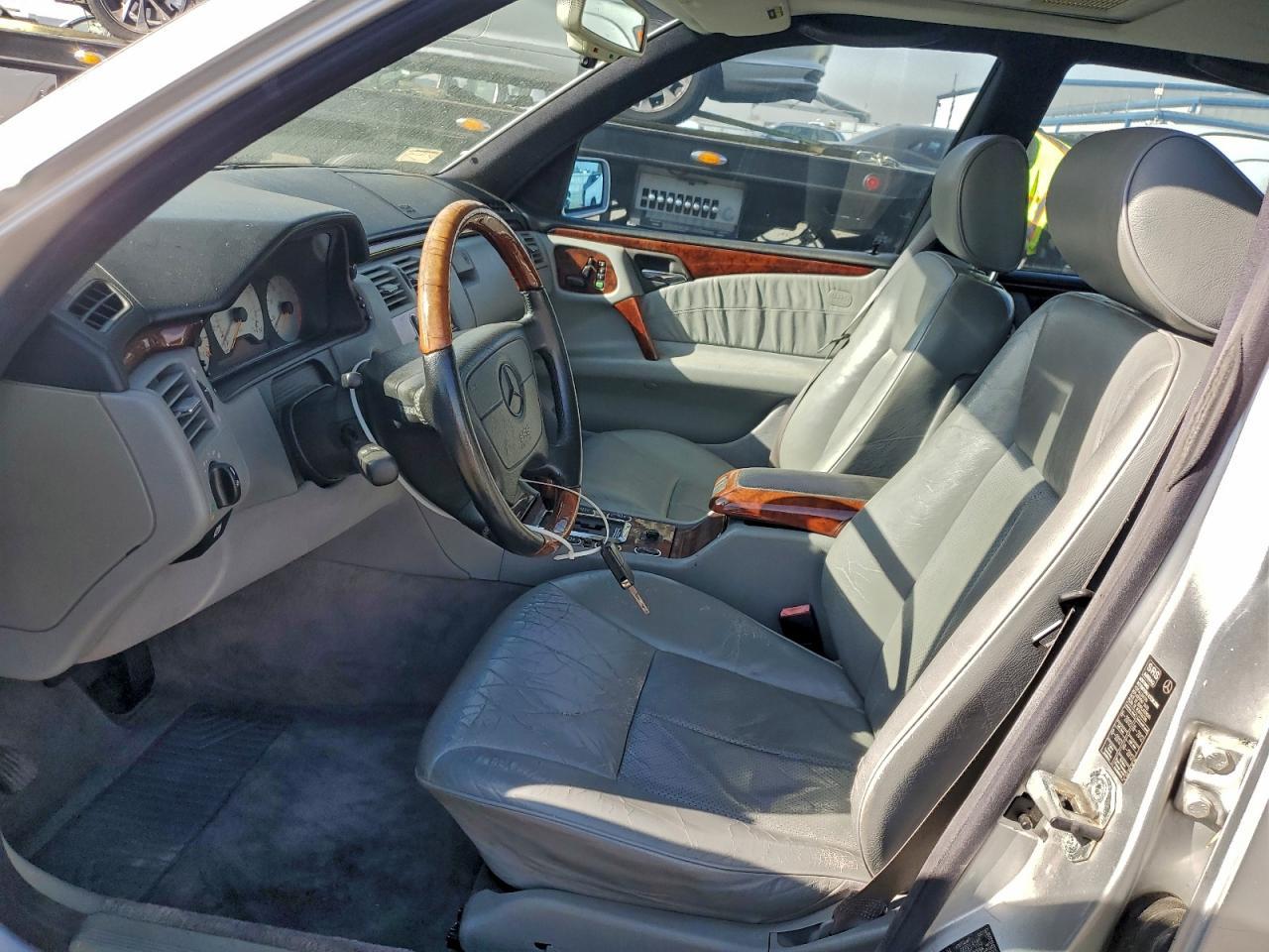 1997 Mercedes-Benz E 320 - Фото 7