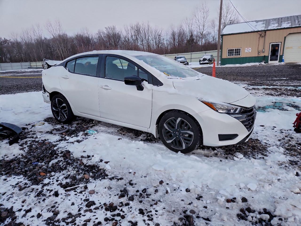 2024 Nissan Versa Sr - Фото 4