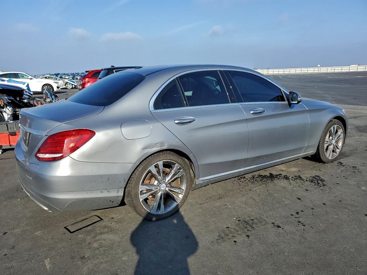 2016 Mercedes-Benz C 350E - Фото 3