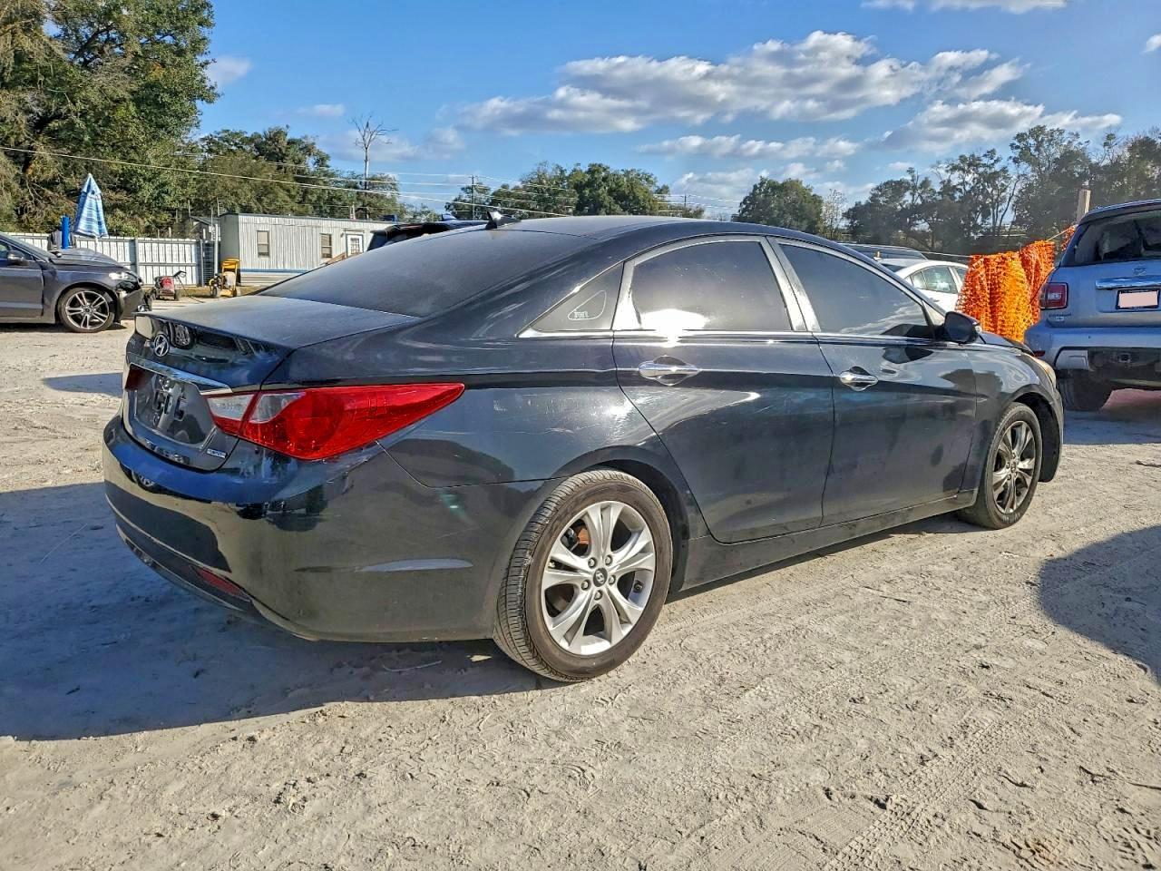 2012 Hyundai Sonata Se - Image 3