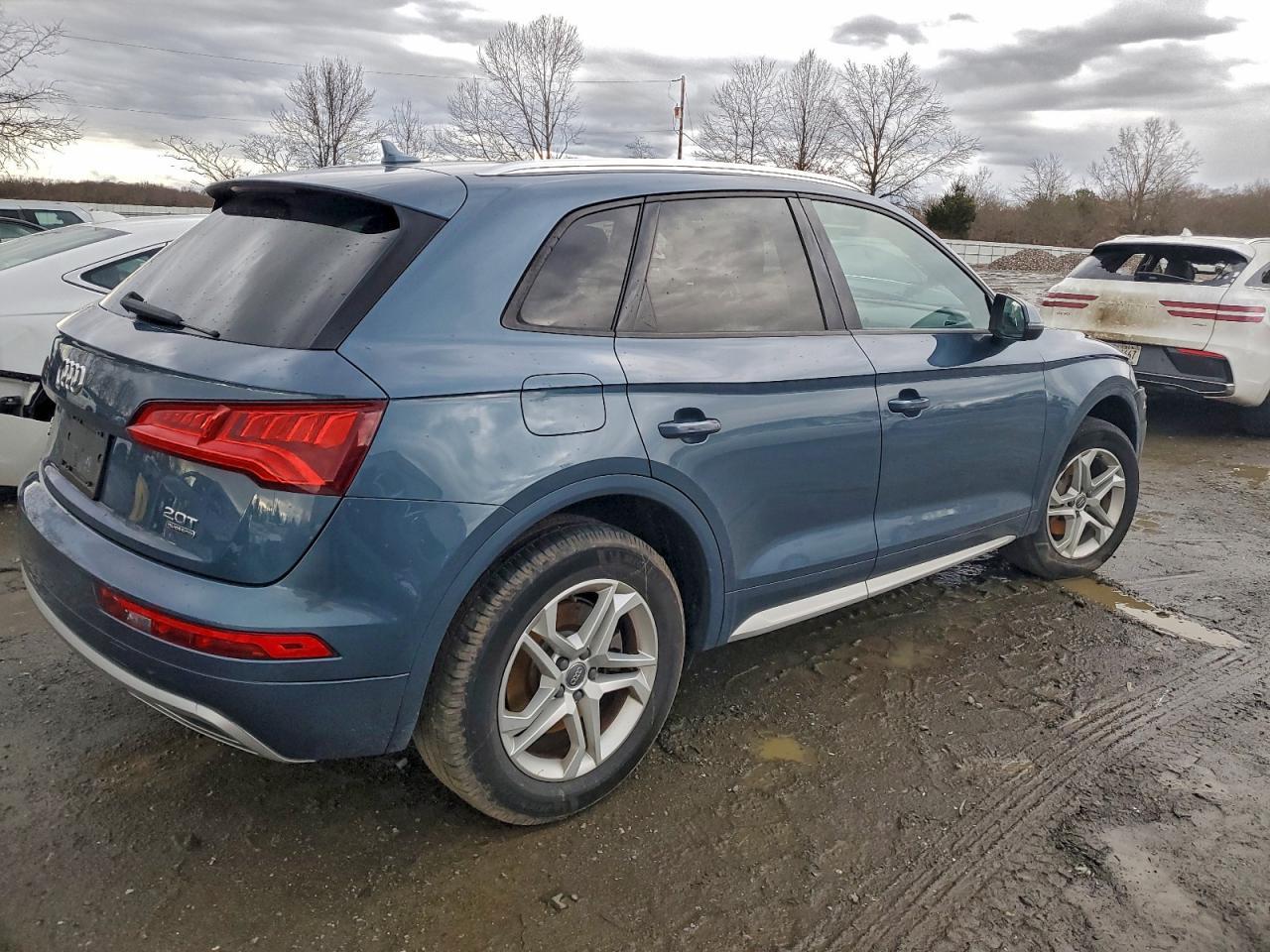2018 Audi Q5 Premium - Image 3