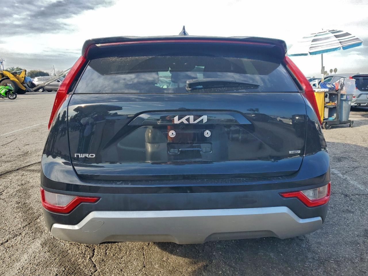 2023 Kia Niro Lx - Image 6