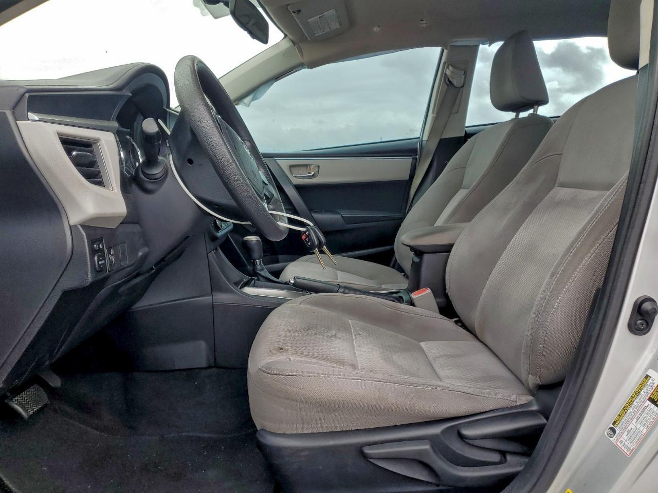 2015 Toyota Corolla L - Фото 7