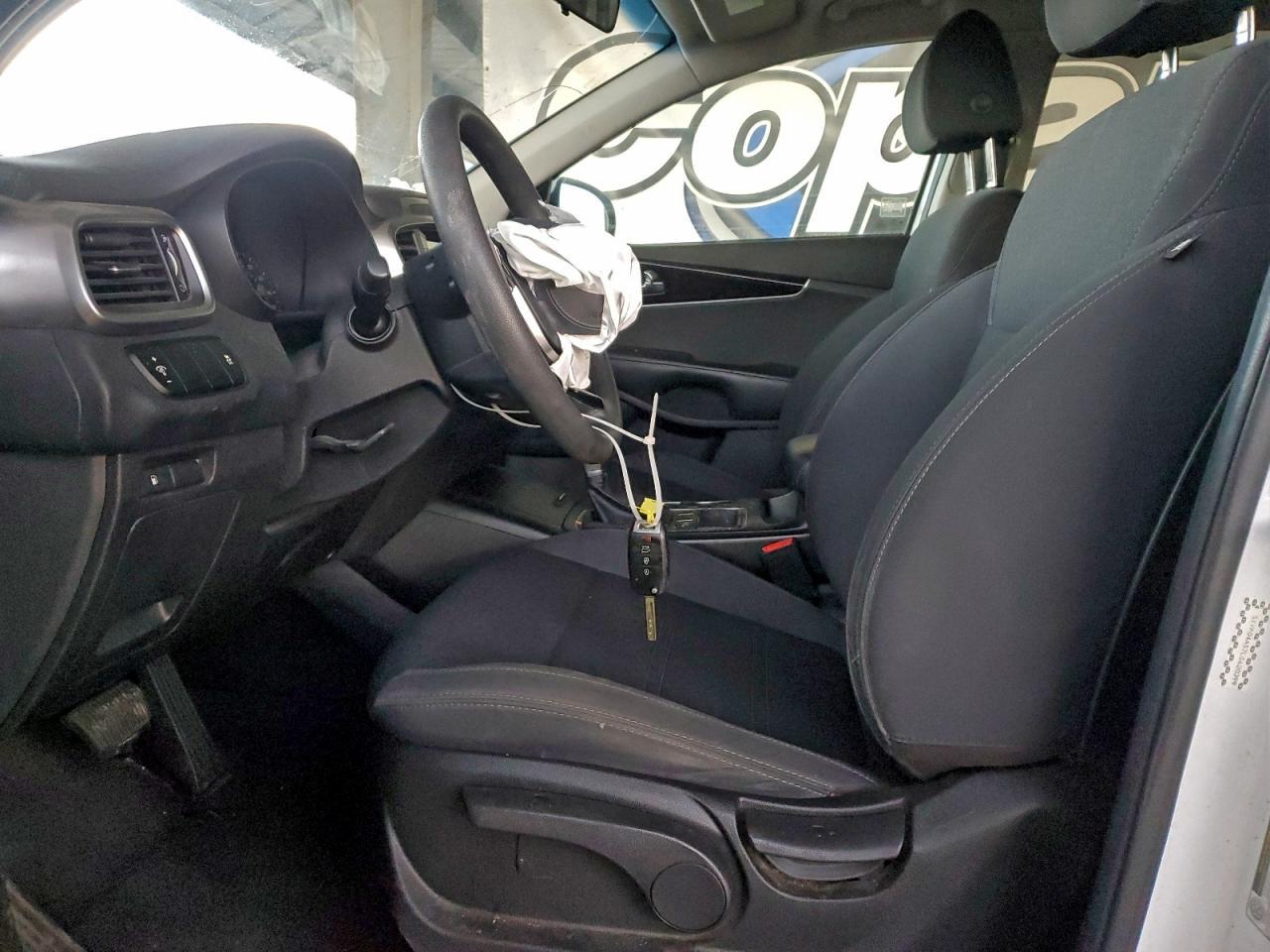 2020 Kia Sorento S - Image 7