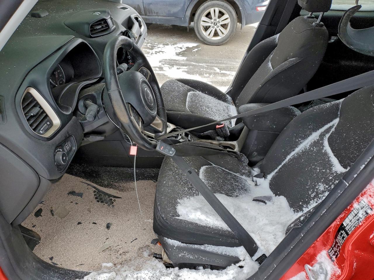 2016 Jeep Renegade Latitude - Image 7