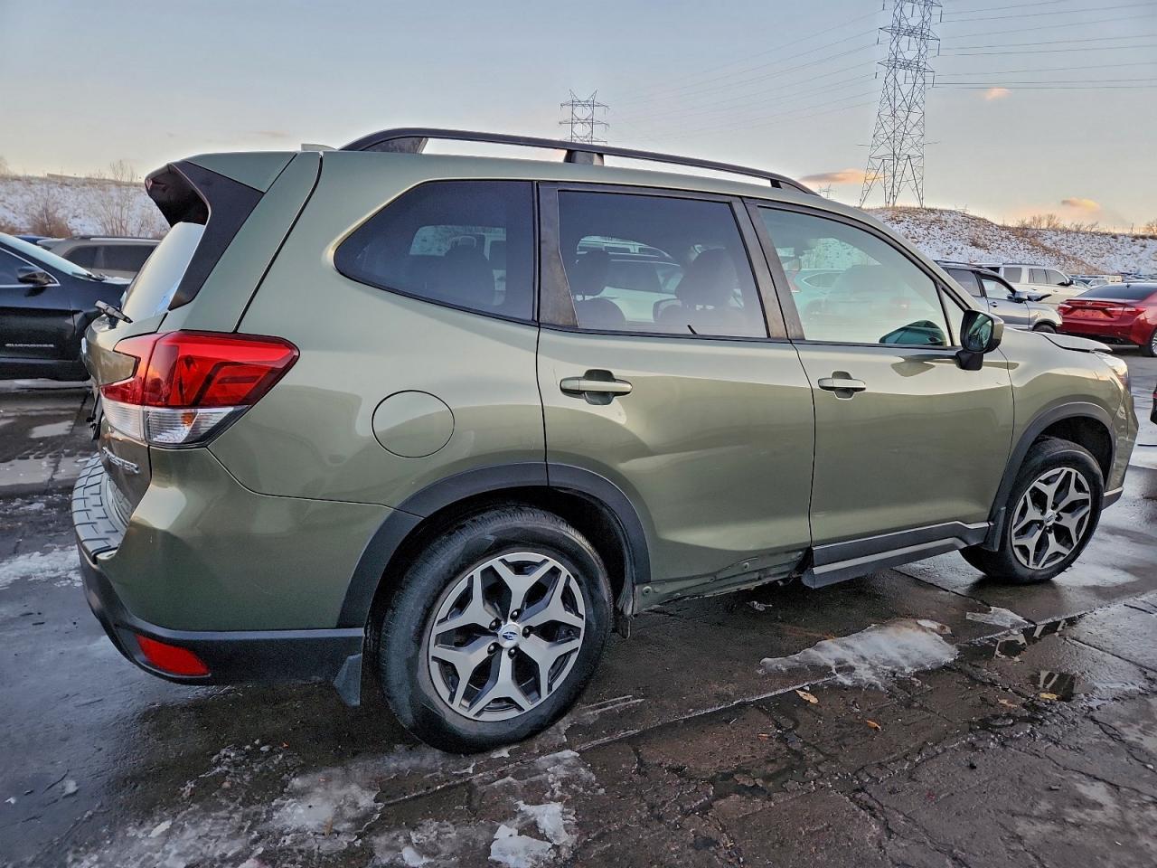 2020 Subaru Forester Premium - Фото 3