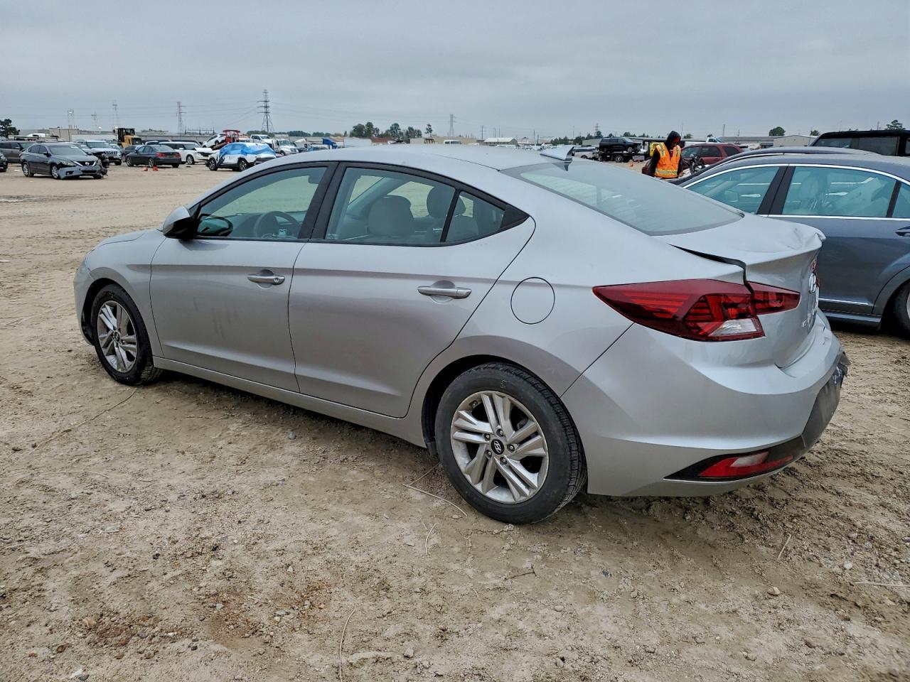 2020 Hyundai Elantra Sel - Image 2
