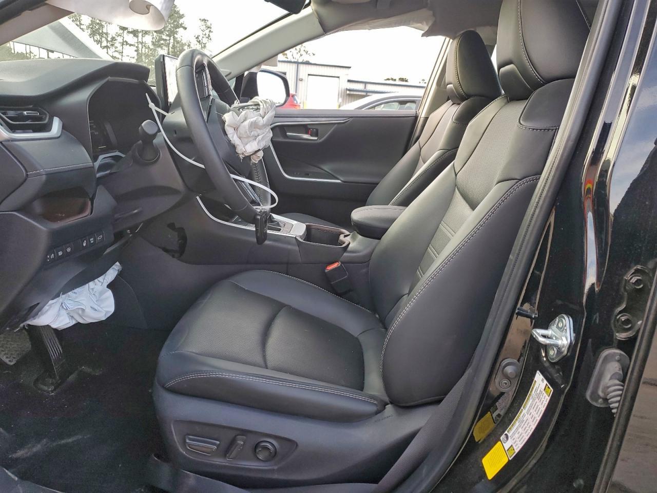 2025 Toyota Rav4 Limited - Фото 7