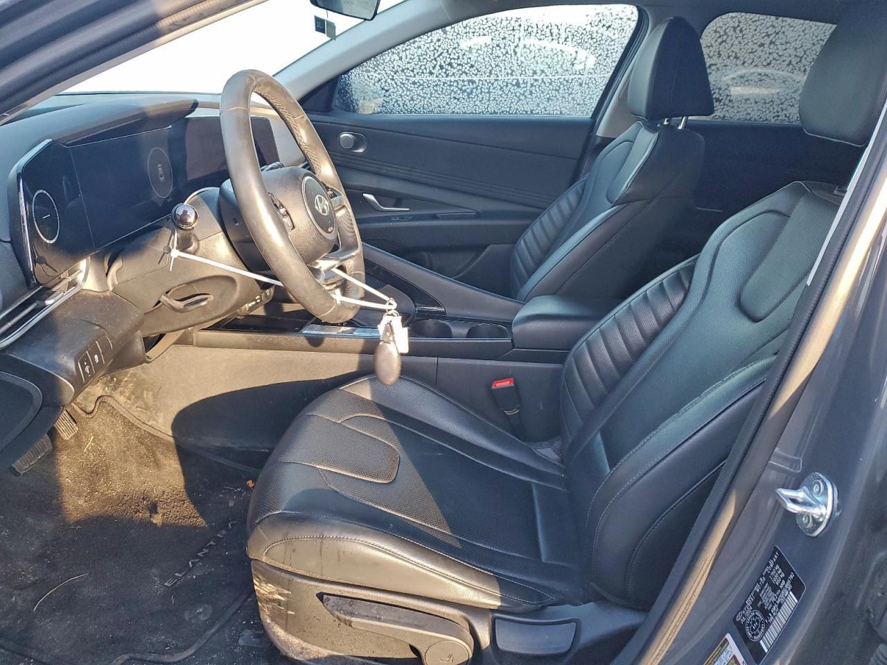 2025 Hyundai Elantra Luxury - Фото 7