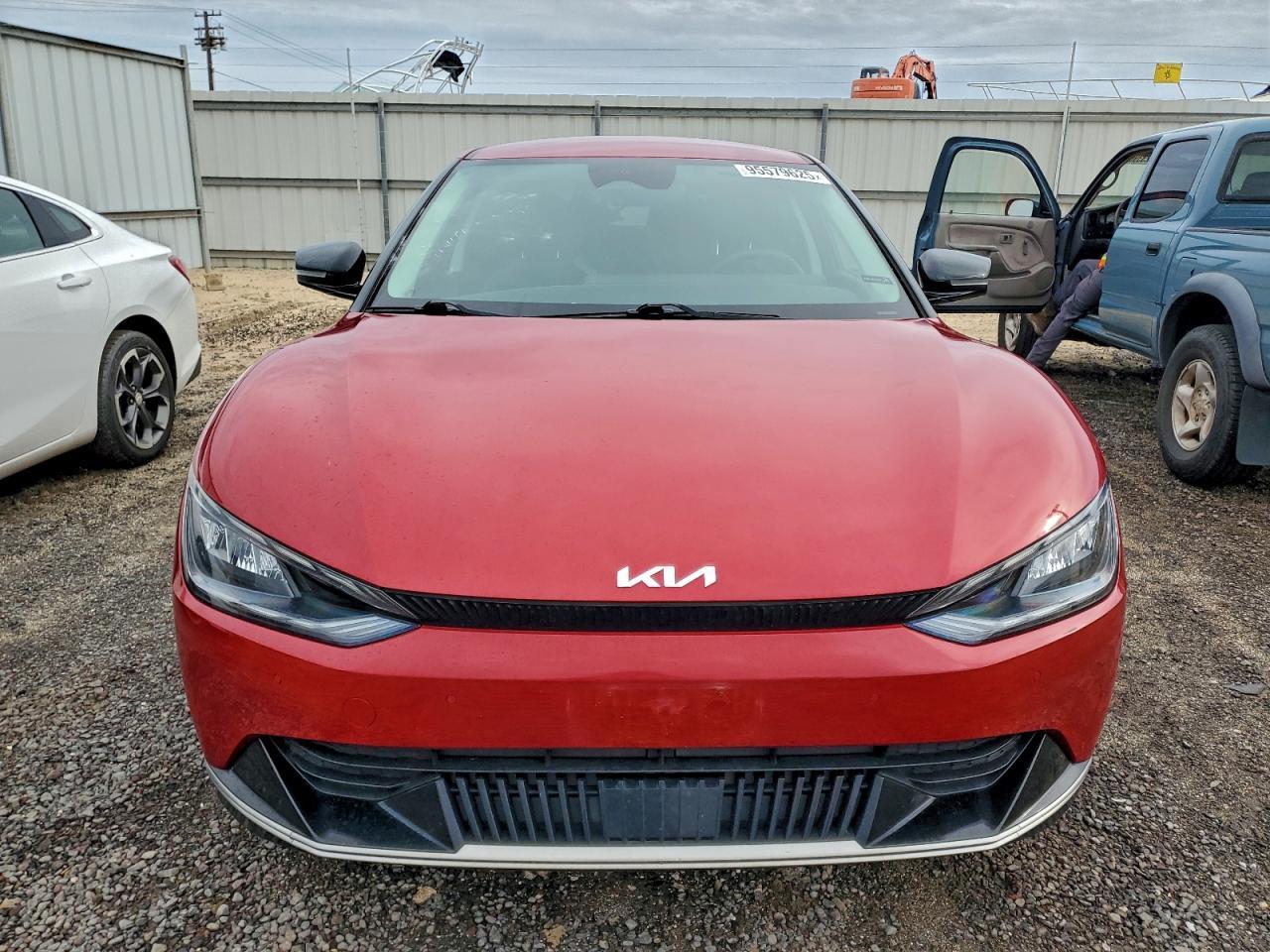 2023 Kia Ev6 Light - Фото 5