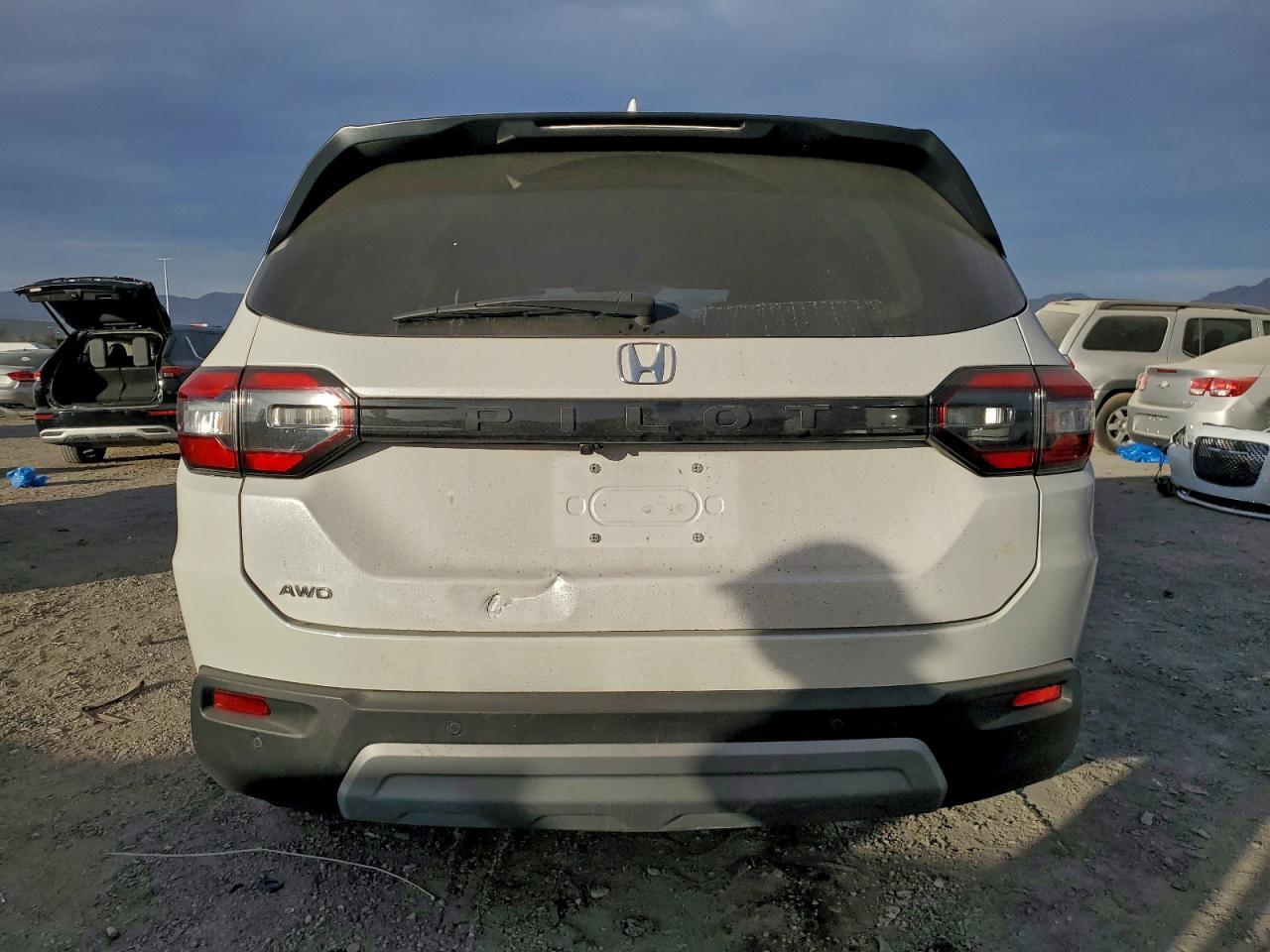 2025 Honda Pilot Exl - Image 6