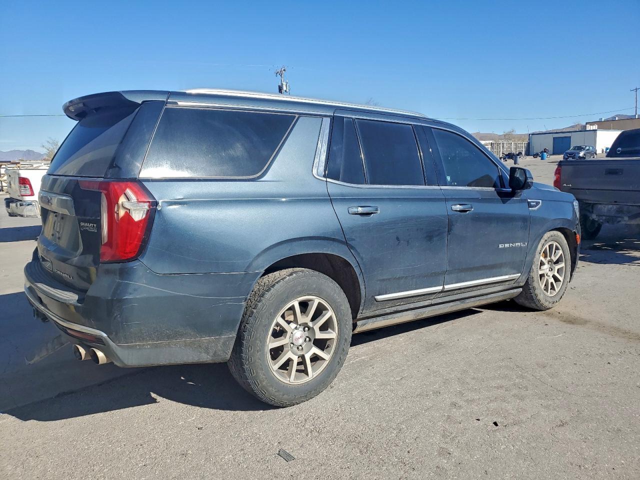 2021 GMC Yukon Denali - Image 3