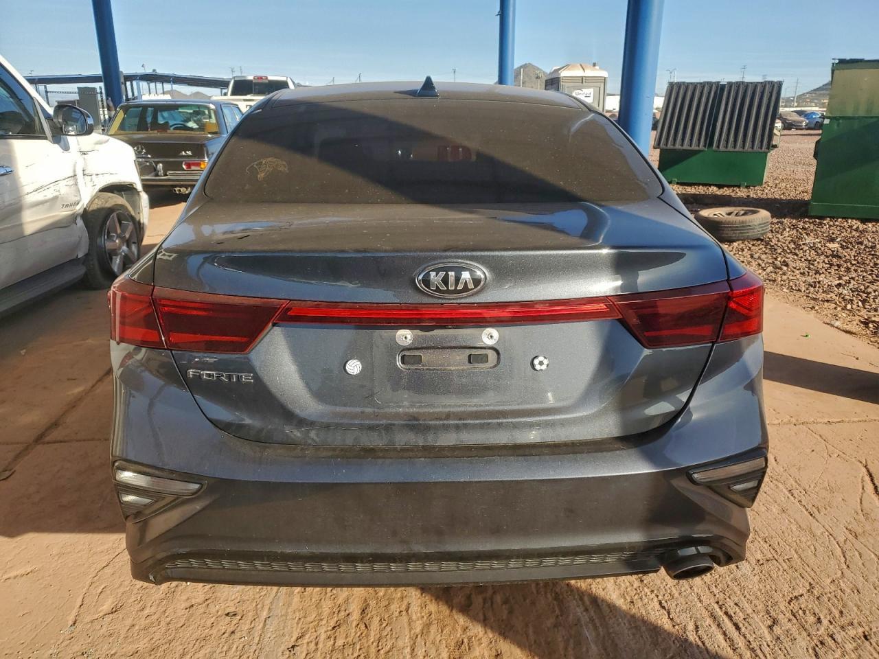 2021 Kia Forte Fe - Image 6