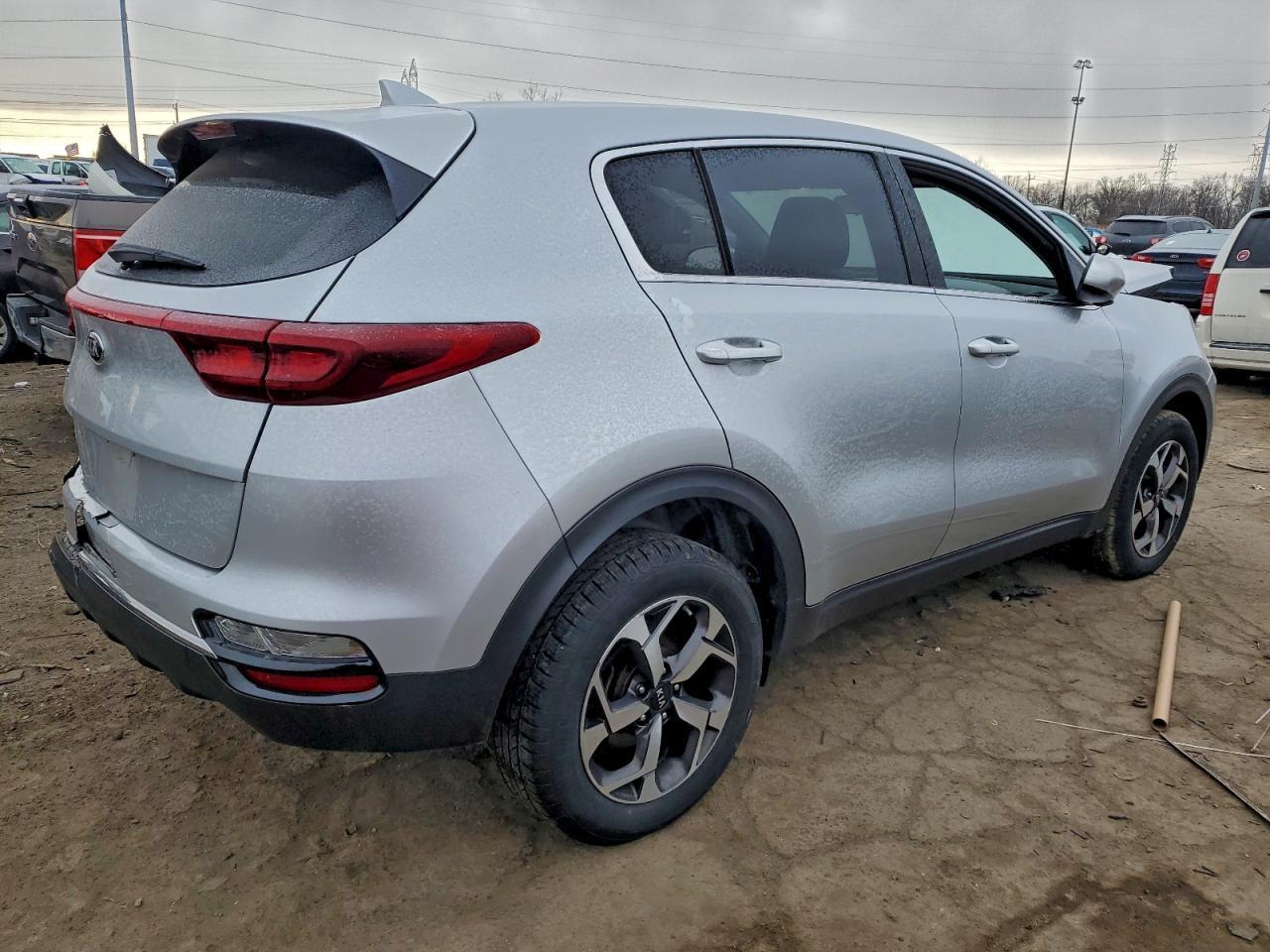 2020 Kia Sportage Lx - Фото 3