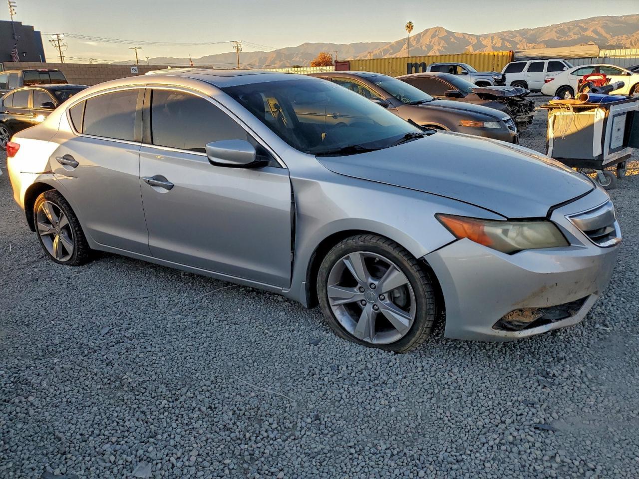 2013 Acura Ilx 20 Premium - Фото 4