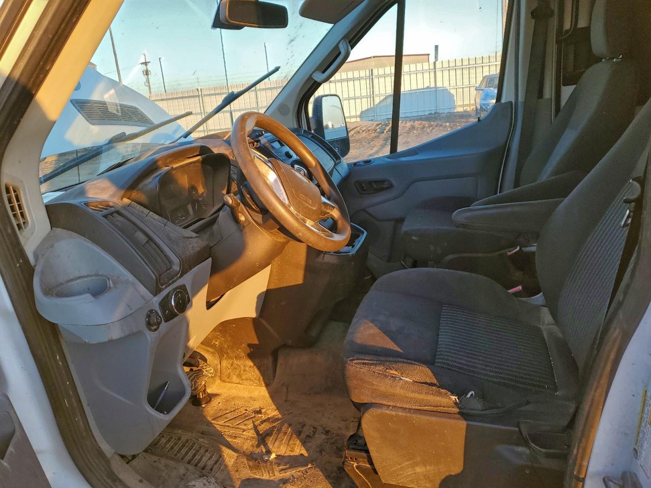 2015 Ford Transit T-350 Utility / Service Van - Image 7