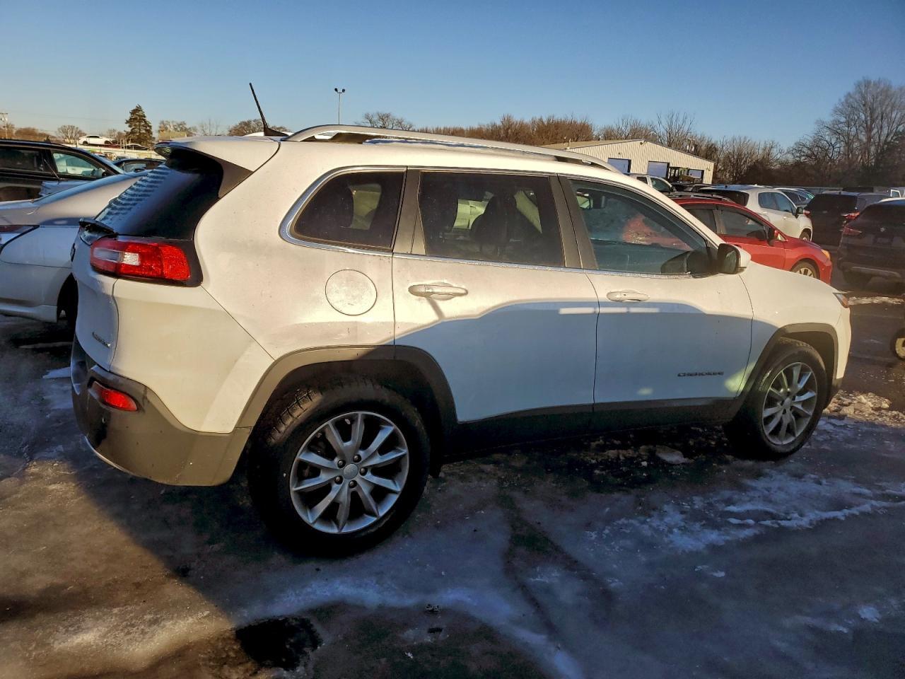 2018 Jeep Cherokee Limited - Image 3