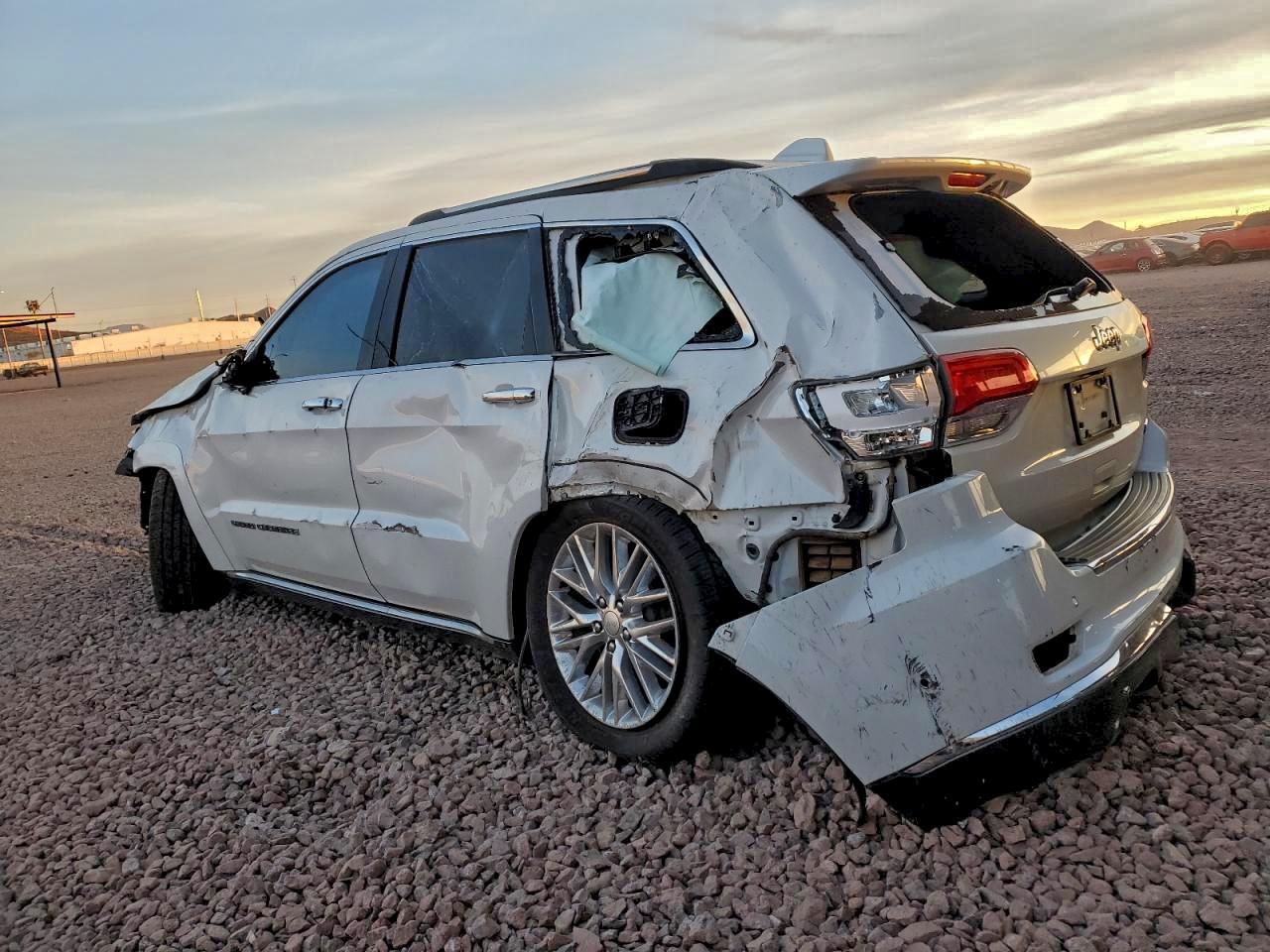 2018 Jeep Grand Cherokee Summit - Фото 2