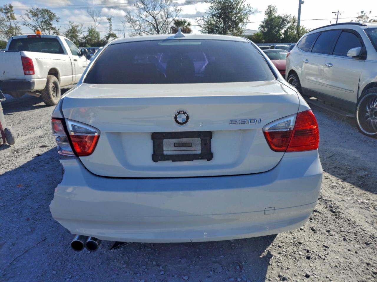 2006 BMW 330 I - Image 6